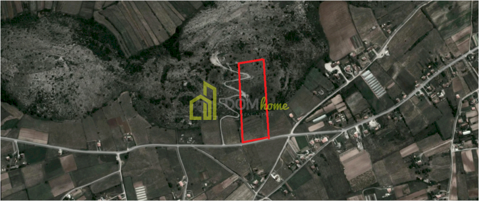 Plac 27000m2, Mataguži